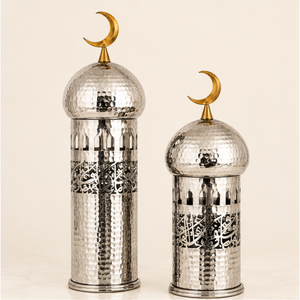 Juego de Adornos de Lujo Plateados para Ramadán, Minarete de Acero Inoxidable Martillado con Adorno de Cúpula de Mezquita y Remate de Luna Creciente Dorada - Product Image 1