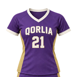 Ensemble d'uniformes de football personnalisés pour femmes, maillot sublimé à col en V, short assorti anti-humidité et écologique, rayures incurvées - Product Image 3