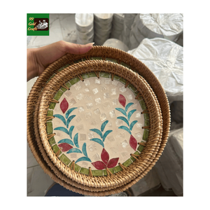 Plateau en rotin tissé à la main, mosaïque décorative, finition nacre, motifs variés, incrustation de coquillages, plateau de service pour hôtel - Product Image 4