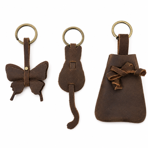 Llaveros de Cuero Hechos a Mano con Aspecto Antiguo, Llaveros de Cuero Vintage, Porta Llaves Rústicos, Accesorios de Regalo - Product Image 1