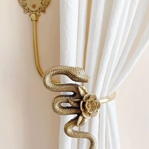 Attache de rideau décorative en forme de serpent, attrayante, pour une décoration spéciale, des réunions de famille, le style et les cadeaux - Product Image 1