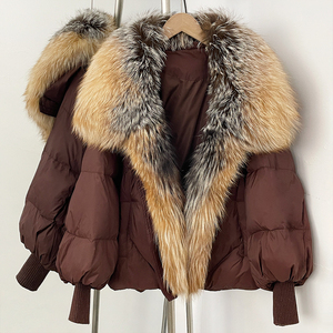 Manteau court élégant et respirant pour femme, avec col en fourrure de renard, rembourrage épais en duvet de canard blanc, fermeture éclair, personnalisable – Nouvelle collection hiver - Product Image 5