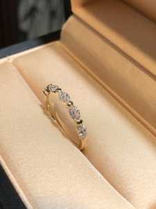 Anillo de media eternidad minimalista con diamantes talla marquesa para mujer, de oro macizo de 10K, cultivados en laboratorio, joyería fina para fiestas y ocasiones especiales. - Product Image 1