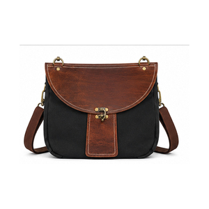 Bolso bandolera minimalista de cuero de alta calidad con herrajes de latón para uso en exteriores, caza y caza con halcones. - Product Image 1