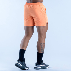 Shorts de sport OEM de haute qualité couleur ambre avec poches latérales, respirants pour l'été, vêtements d'entraînement, logo personnalisé - Product Image 3