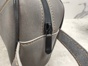 Bolsas de Cosméticos de Cuero Duraderas de Estilo Simple con Cierre, Portátiles, Personalizadas, Lisas y Teñidas, para Uso Casual, de los Mejores Fabricantes - Product Image 3