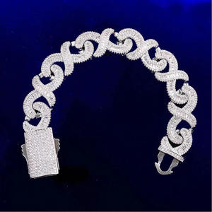 Pulsera de Lujo con Eslabones Infinitos y Piedras Incrustadas, Corte Baguette y Redondo, Moissanita VVS, Oro Sólido de 14K, Joyería Hip Hop para Hombre - Product Image 3