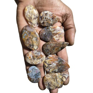 Cabujón de Ágata Natural al por Mayor, Piedra Preciosa Suelta en Forma Mixta, Pulida, 20-45 mm, 8-12 g - Product Image 1
