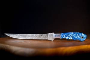 Cuchillo de Filetear de Acero de Damasco Forjado a Mano de 12 Pulgadas |   Manija de Resina Personalizada con Pasadores y Cubierta de Latón, Servicio OEM - Product Image 4
