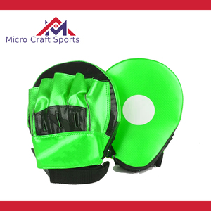 Équipement professionnel de boxe : Palettes de frappe en cuir personnalisées pour l'entraînement de boxe et d'arts martiaux – Qualité pakistanaise - Product Image 6