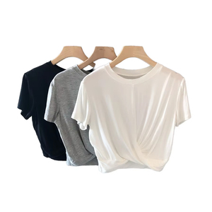 Camisetas de Cuello Redondo de Primera Calidad, Corte Regular, 100% Algodón, Personalizables con Bordado o Sublimación, en Varios Tamaños - Product Image 1
