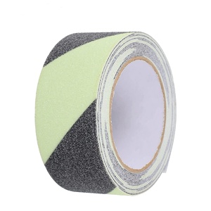 Nastri di trazione <span class=keywords><strong>antiscivolo</strong></span> con <span class=keywords><strong>nastro</strong></span> <span class=keywords><strong>adesivo</strong></span> impermeabile che vendono direttamente in fabbrica si illuminano al buio <span class=keywords><strong>nastro</strong></span> <span class=keywords><strong>antiscivolo</strong></span> - Product Image 2