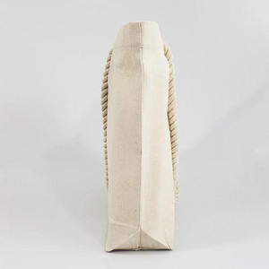 กระเป๋าผ้าแคนวาสขนาดใหญ่พิเศษแบบมีหูหิ้วเชือก พิมพ์ลายตัวอักษรโลโก้ตามสั่ง ทนทาน ใช้ซ้ำได้ เหมาะสำหรับใส่ของไปชายหาดหรือช้อปปิ้ง - Product Image 4