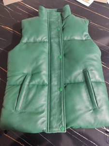 Gilets matelassés en cuir véritable pour hommes, col montant, fermeture boutonnée, vert uni, streetwear d'hiver, décontracté, sans manches, épais - Product Image 1
