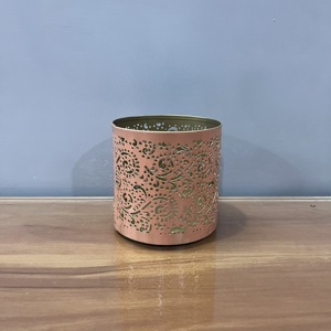 Support de bougie cylindrique en fer avec motif floral gravé, résistant à la chaleur, moderne, de haute qualité, décoration d'intérieur - Product Image 5