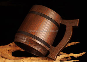 Tasse à bière en bois gravée personnalisée Cadeau de garçons d'honneur personnalisé pour les mariages et autres occasions - Product Image 5