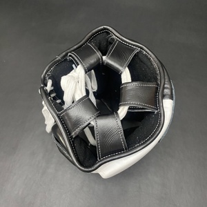 Casque de protection professionnel en cuir, imperméable et respirant, pour la boxe, l'entraînement et le MMA. - Product Image 2