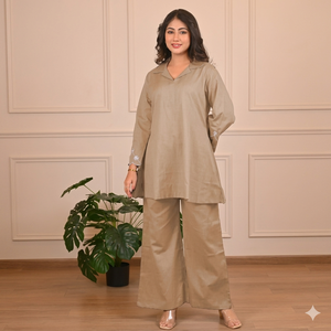 Ensemble coordonné élégant et minimaliste / Ensemble tunique à col et pantalon large en coton mélangé pour femme - Product Image 1