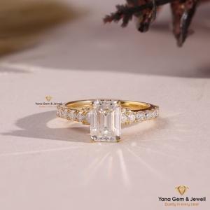 Bague de mariage moderne en or massif 14 carats, forme émeraude, 1,50 carat, couleur F, clarté VVS2, diamant cultivé en laboratoire certifié IGI CVD - Product Image 1