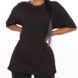Ensemble 2 pièces tricoté pour femme, prix de gros, noir, col rond, coupe ample, haut décontracté avec logo imprimé, longueur au-dessus du genou, usage quotidien - Product Image 3