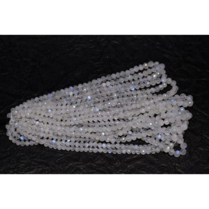 Cuentas facetadas de piedra lunar arcoíris de cristal natural sueltas al por mayor para la fabricación de joyas - Product Image 4