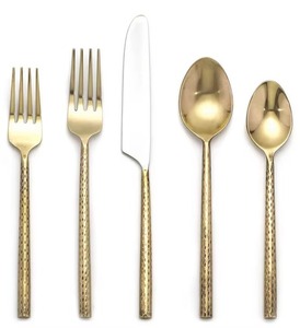 Ensemble de couverts de designer au design minimaliste moderne, fabuleux et polyvalent, s'adaptant à tous les types de vaisselle. - Product Image 4