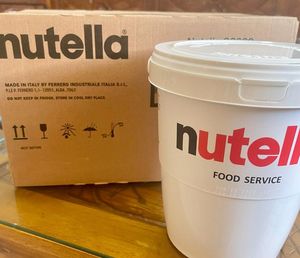 นูเทลล่า 3 กก. จากโรงงานโดยตรง ครีมเฮเซลนัทช็อกโกแลตคุณภาพสูง ขายส่งแบบกระปุก ครีมหวานสำหรับเบเกอรี่ ขายปลีกและส่งออก - Product Image 2