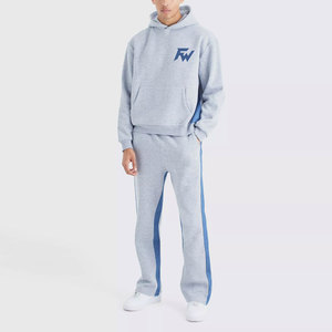Conjunto Deportivo Moderno con Pantalones Ajustados y Chaqueta con Cierre, para Hombre y Mujer, Estilo Casual y Relajado - Product Image 1