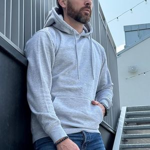 Sudadera con Capucha Gris para Hombre, Corte Regular, Color Sólido, Algodón French Terry, Ropa Casual de Otoño - Product Image 5