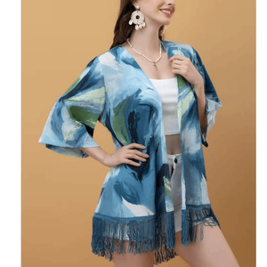 Top de satén de dos tonos con cuello halter y detalles metálicos - Product Image 1