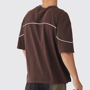Camiseta de Manga Corta para Hombre, Color Marrón, Cuello Redondo, Corte Regular, Algodón Jersey, Estilo Casual, Ribete en Contraste, Logotipo Estampado en la Parte Delantera - Product Image 4