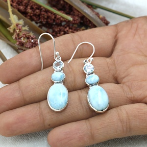 Boucles d'oreilles pendantes uniques en argent sterling 925 avec cabochons de larimar naturel, pierre bleue océanique, bijoux en gros - Product Image 2
