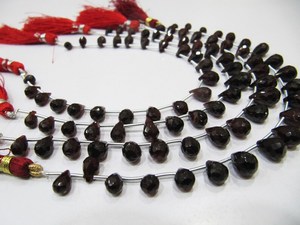 ลูกปัดพลอยโกเมนธรรมชาติจากโมซัมบิก รูปทรงหยดน้ำ ขนาด 8 นิ้ว - Product Image 3