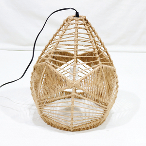 Lanterne en jonc de mer faite à la main, écologique et durable, abat-jour suspendu en forme de losange, décoration de Noël pour la maison - Product Image 4