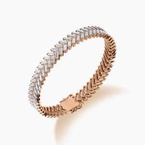 Pulsera de Lujo de Plata de Ley 925 Chapada en Oro con Diamantes de Laboratorio, Corte Baguette, Color E, Claridad VVS VS, 20 Gramos, 110 Piedras, Vala Brothers - Product Image 1