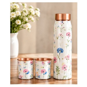 Bouteille d'eau en cuivre doré à motif feuille de cobalt avec couvercle en cuivre, ensemble portable en verre bleu ivoire à motif vigne - Product Image 6