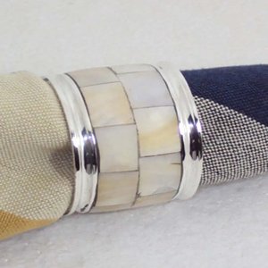 Anneau de serviette rond en métal plaqué argent avec nacre, de luxe, pour mariages et dîners, porte-serviettes fait main - Product Image 4