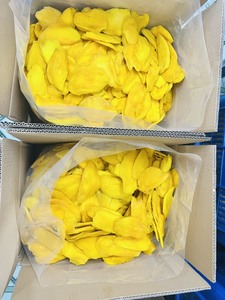 Vietnam Manufacturer Soft Dried Mango Natural Healthy Snacks Bulk Supplier Factory Export <b>Quality</b> - Product Image 2