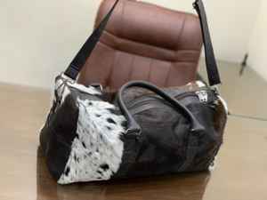 กระเป๋าเดินทางหนังวัวแท้เกรดพรีเมียม ลายขนสัตว์ สไตล์ตะวันตก รุ่น LHDB-0167 - Product Image 3