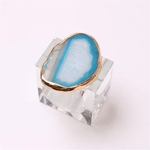 Anneaux de serviette en agate colorée, design classique en agate dorée, acier inoxydable écologique, décoration de table de mariage par FAIZA CRAFT - Product Image 5