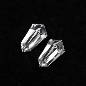 Paire de diamants de laboratoire 1 carat taille bouclier, pureté VS, couleur E, coupe antique excellente, diamants bruts pour la fabrication de boucles d'oreilles - Product Image 3