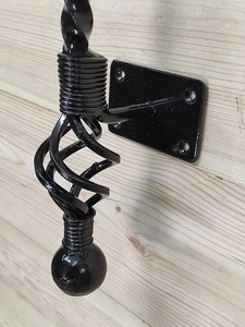 Matériel de clôture en fer galvanisé de style traditionnel Iron Nature avec barres torsadées et extrémités sphériques pour clôtures, treillis et portails – Durable - Product Image 6