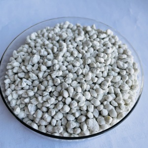Engrais granulaire NPK agricole de qualité supérieure avec nutriments équilibrés pour la croissance des cultures, emballé en sacs pour l'exportation, provenant d'un fournisseur fiable - Product Image 1