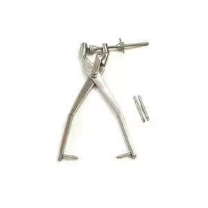 Pinzas de tracción craneal Crutchfield para instrumentos médicos, pinzas de tracción craneal alemánas para uso neurológico y cervical de SurgiRight - Product Image 4