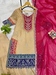 NOUVELLE COLLECTION : ENSEMBLE 3 PIÈCES LUXUEUX AVEC BRODERIES ET DENTELLE FANCY - Product Image 5