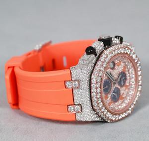 Montre à bracelet en caoutchouc orange avec cadran en moissanite or rose 18 carats, mouvement à quartz personnalisé de luxe serti de moissanites - Product Image 2
