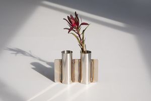 Jarrón Minimalista de Acero Inoxidable para Mesa, Diseño de Doble Cilindro Hecho a Mano, para Decoración Moderna del Hogar, Precio al por Mayor - Product Image 1