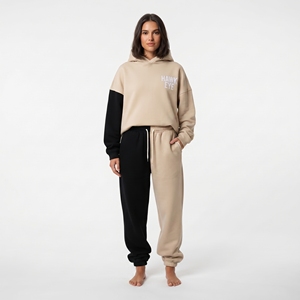 Conjunto Deportivo de Dos Tonos para Mujer, en Felpa de Algodón Grueso, Sudadera Oversize con Hombros Caídos y Pantalones Jogger con Cordón Ajustable - Product Image 3