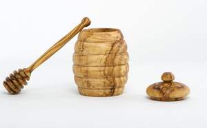 Tarro de miel de madera artesanal de confianza con diseño antiderrame y tapa abatible que garantiza un servicio limpio y previene la adherencia de miel para camping - Product Image 4