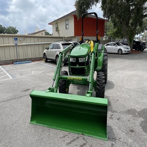Tractor Diésel Compacto John Deere 4052M 4x4, Diseño Utilitario, Motor Potente, Solución Confiable - Product Image 2